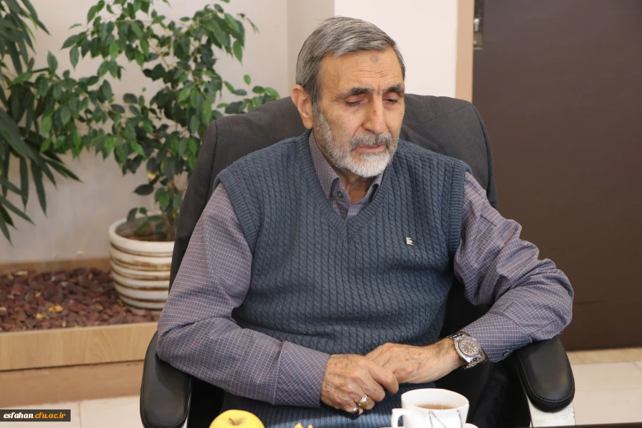 دیدار دکتر کجباف  با اساتید پیشکسوت دانشگاه 10