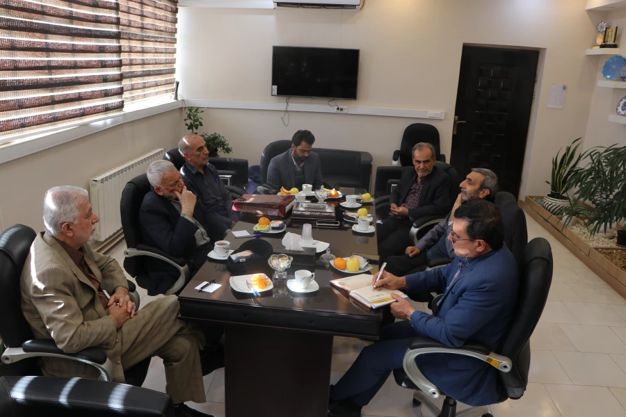 دیدار دکتر کجباف  با اساتید پیشکسوت دانشگاه 13