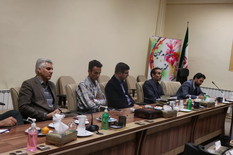 حضور اساتید مأمور در دانشگاه بسیار ارزشمند است. 3