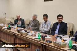 حضور اساتید مأمور در دانشگاه بسیار ارزشمند است. 6