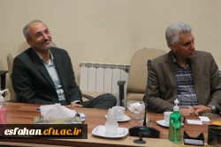 حضور اساتید مأمور در دانشگاه بسیار ارزشمند است. 14