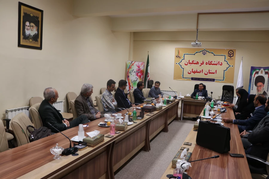 حضور اساتید مأمور در دانشگاه بسیار ارزشمند است. 15