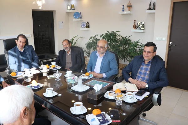 دیدار دکتر کجباف  با روسای و اساتید پیشکسوت مرکز شهید آیت نجف آباد 2