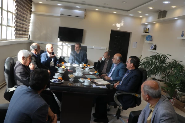 دیدار دکتر کجباف  با روسای و اساتید پیشکسوت مرکز شهید آیت نجف آباد 3