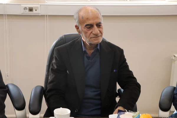 دیدار دکتر کجباف  با روسای و اساتید پیشکسوت مرکز شهید آیت نجف آباد 6