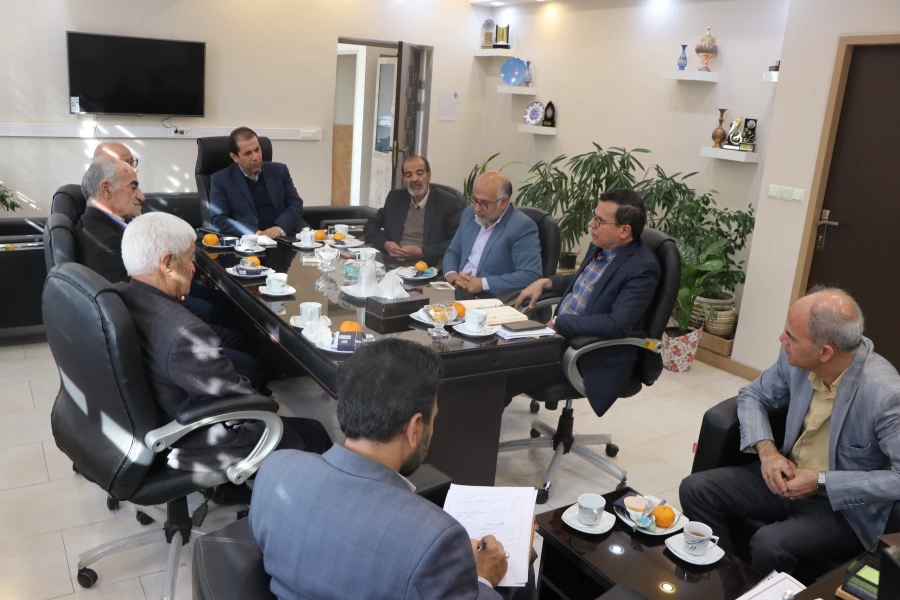 دیدار دکتر کجباف  با روسای و اساتید پیشکسوت مرکز شهید آیت نجف آباد 11