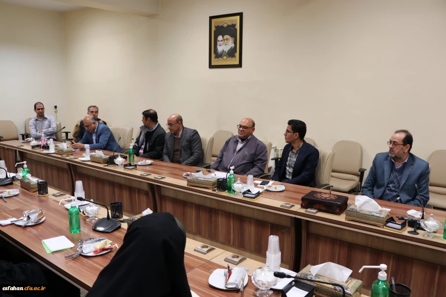 تشکیل جلسه  سرپرستان شبانه روزی دانشگاه فرهنگیان استان اصفهان 4