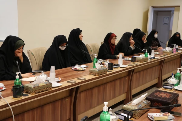 تشکیل جلسه  سرپرستان شبانه روزی دانشگاه فرهنگیان استان اصفهان 7