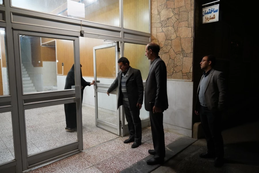 بازدید دکتر کجباف به همراه مدیرکل آموزش و پرورش از خوابگاه های دانشجویی پردیس حضرت فاطمه الزهرا(س) 2