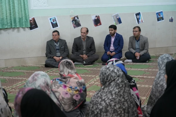 بازدید دکتر کجباف به همراه مدیرکل آموزش و پرورش از خوابگاه های دانشجویی پردیس حضرت فاطمه الزهرا(س) 2