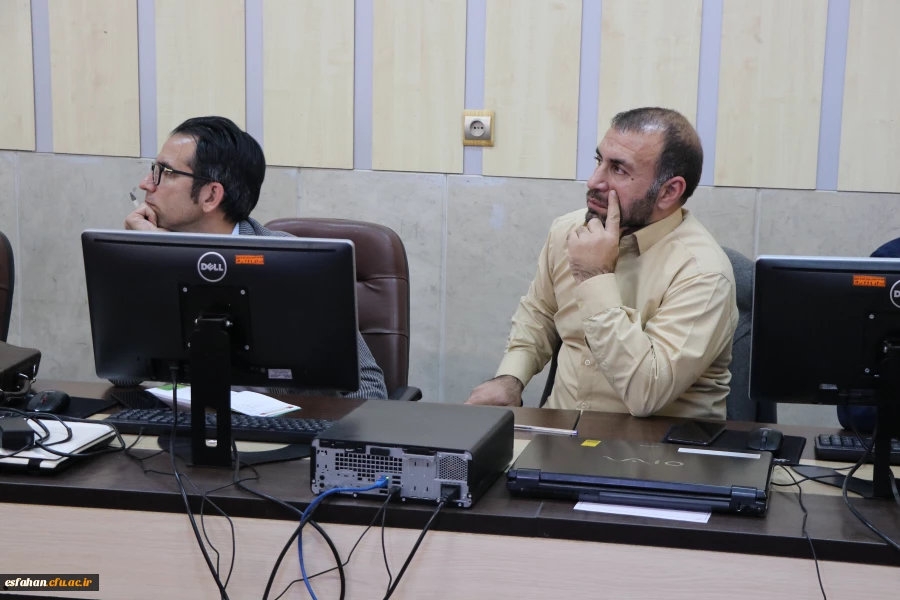 دوره توانمندسازی کارکنان حوزه  امور مالی ،طرح و برنامه و بودجه و پشتیبانی و رفاه کارکنان  11