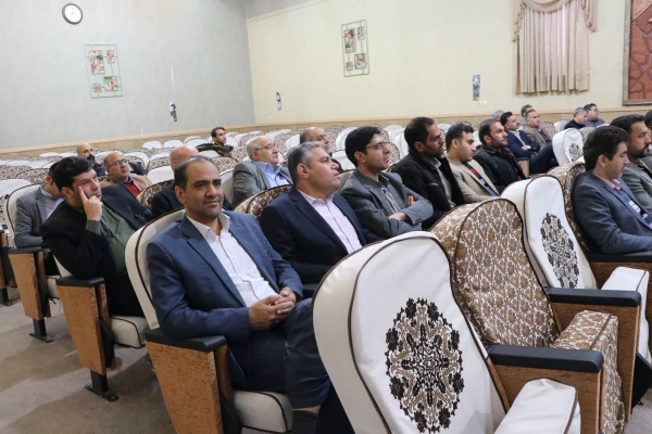 دوره توانمندسازی کارکنان حوزه  امور مالی ،طرح و برنامه و بودجه و پشتیبانی و رفاه کارکنان  7