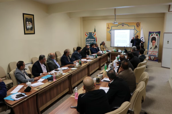 دوره توانمندسازی کارکنان حوزه  امور مالی ،طرح و برنامه و بودجه و پشتیبانی و رفاه کارکنان  8