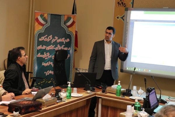 دوره توانمندسازی کارکنان حوزه  امور مالی ،طرح و برنامه و بودجه و پشتیبانی و رفاه کارکنان  16