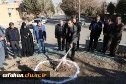 آیین کلنگ زنی ساخت آزمایشگاه علوم پایه مرکز شهیدرجایی اصفهان 16