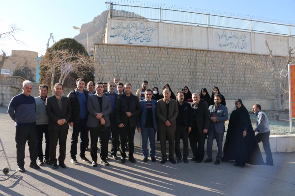 آیین کلنگ زنی ساخت آزمایشگاه علوم پایه مرکز شهیدرجایی اصفهان 21