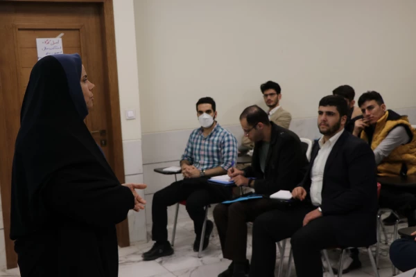 برگزاری کارگاه های مربیگری پیشگیری از اعتیاد 13