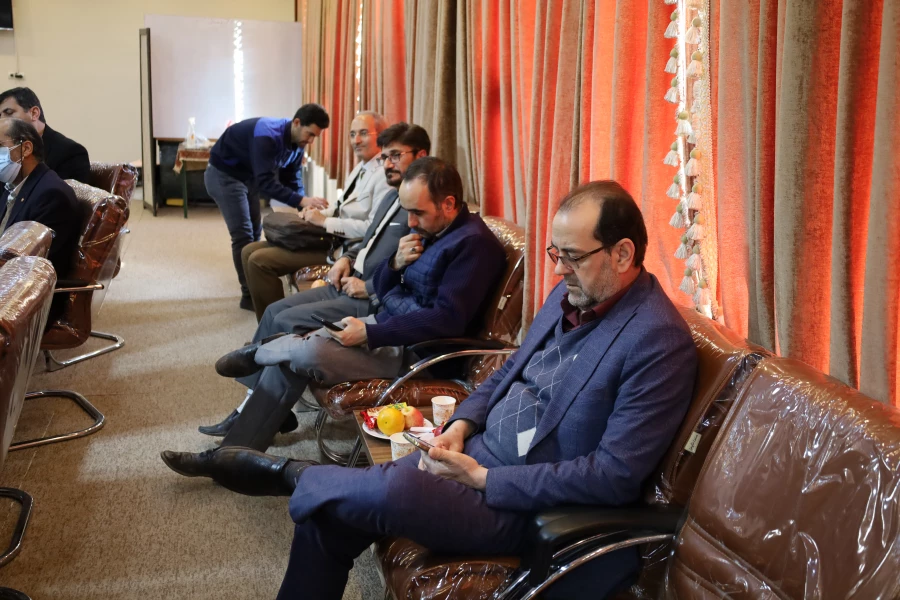 تشکیل  جلسه شوری مدیریت دانشگاه فرهنگیان استان اصفهان 13