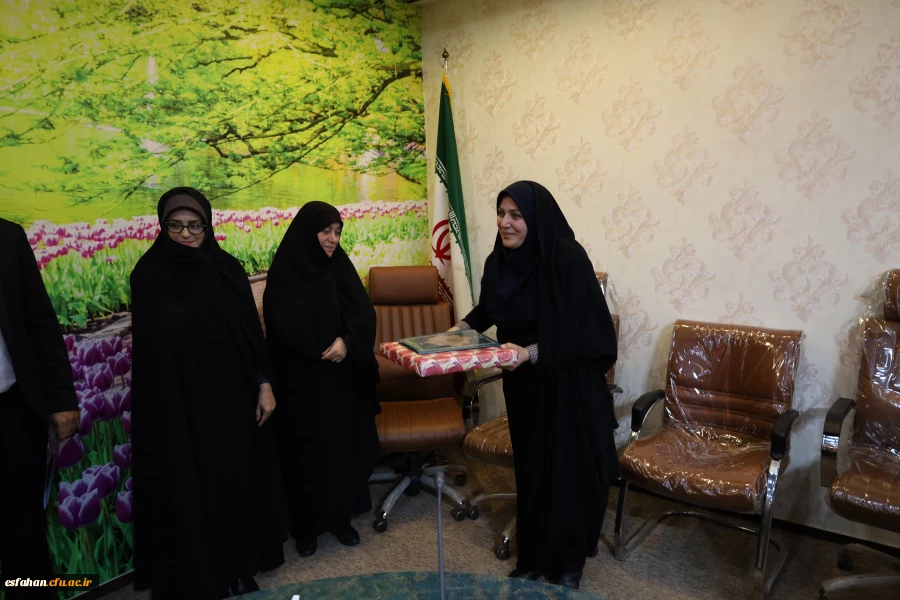 تشکیل  جلسه شوری مدیریت دانشگاه فرهنگیان استان اصفهان 45