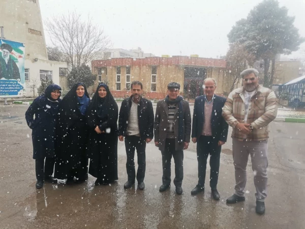 یک روز برفی در مدیریت امور پردیس های دانشگاه فرهنگیان استان اصفهان 2