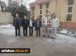 یک روز برفی در مدیریت امور پردیس های دانشگاه فرهنگیان استان اصفهان 5