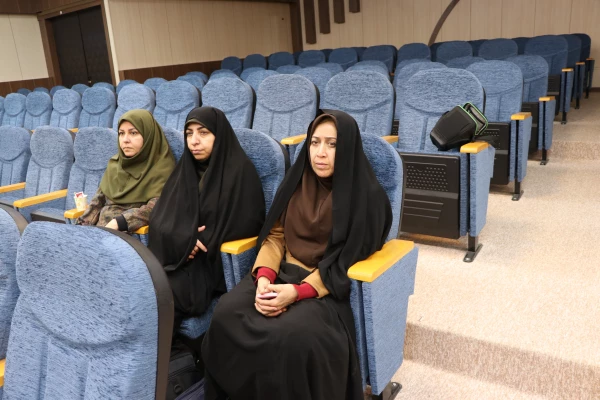 مراسم گرامیداشت مقام زن در پردیس فاطمه الزهرا(س) 4