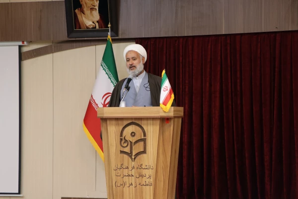 مراسم گرامیداشت مقام زن در پردیس فاطمه الزهرا(س) 13