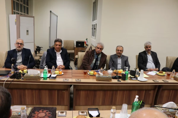 تشکیل جلسه   بنیاد خیرین حامی دانشگاه فرهنگیان استان اصفهان 13