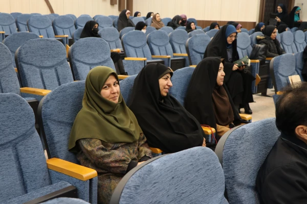 مراسم گرامیداشت مقام زن در پردیس فاطمه الزهرا(س) 2