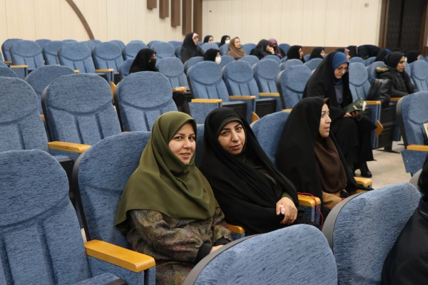 مراسم گرامیداشت مقام زن در پردیس فاطمه الزهرا(س) 2