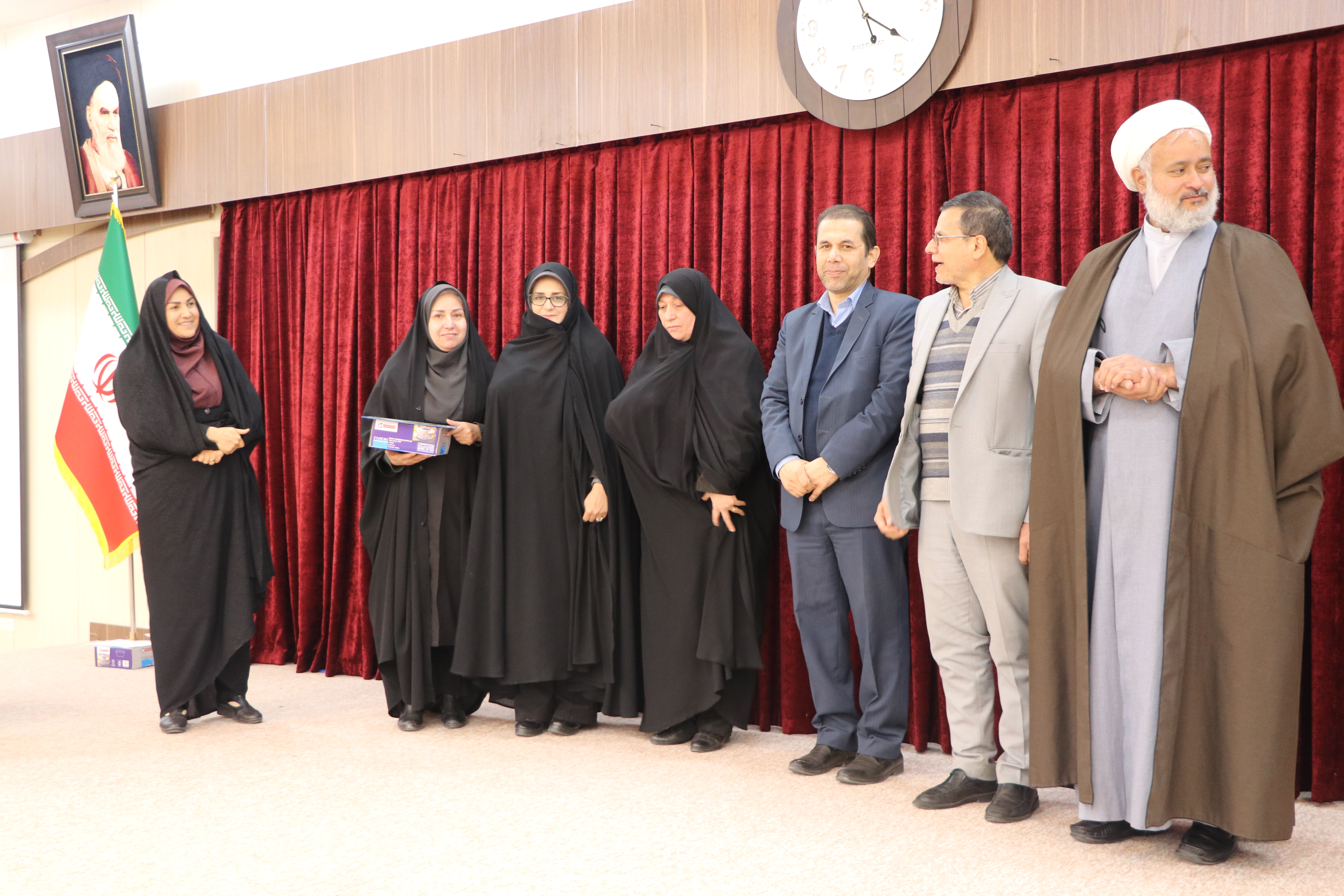 مراسم گرامیداشت مقام زن در پردیس فاطمه الزهرا(س) 2