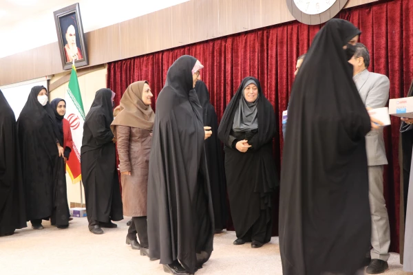 مراسم گرامیداشت مقام زن در پردیس فاطمه الزهرا(س) 5