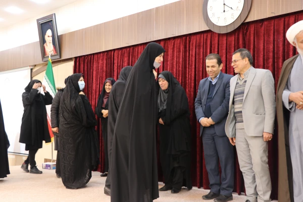 مراسم گرامیداشت مقام زن در پردیس فاطمه الزهرا(س) 7