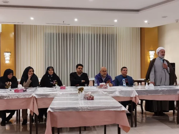 بازدید دکتر علی اکبر کجباف از اردوی زیارتی دانشجومعلمان استان اصفهان 3