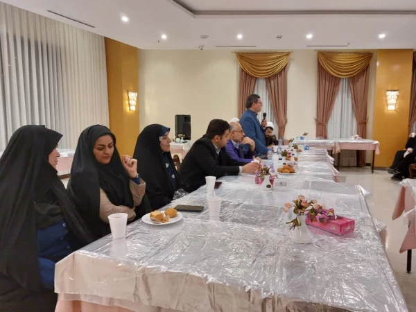 بازدید دکتر علی اکبر کجباف از اردوی زیارتی دانشجومعلمان استان اصفهان 5