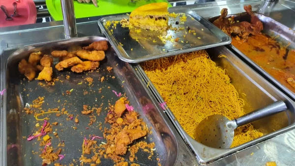 بازدید سرآشپزان دانشگاه فرهنگیان از آشپزخانه دانشگاه اصفهان 8