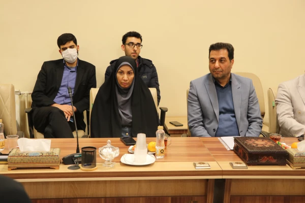 نشست انجمن دانش آموختگان دانشگاه فرهنگیان استان اصفهان 6