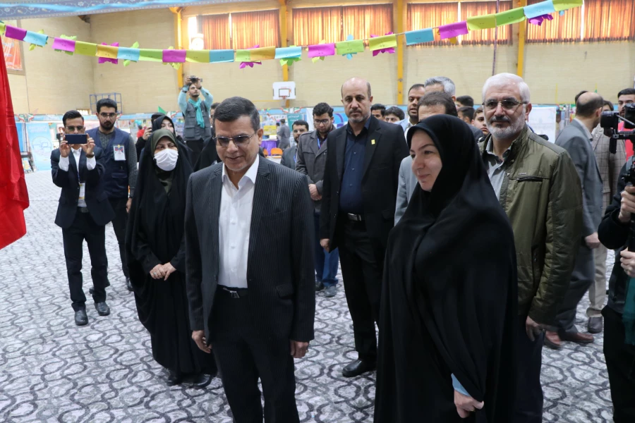 برگزاری نمایشگاه فعالیت های تشکل های دانشجویی دانشگاه فرهنگیان در اصفهان 4