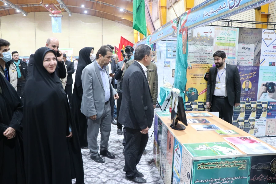 برگزاری نمایشگاه فعالیت های تشکل های دانشجویی دانشگاه فرهنگیان در اصفهان 10