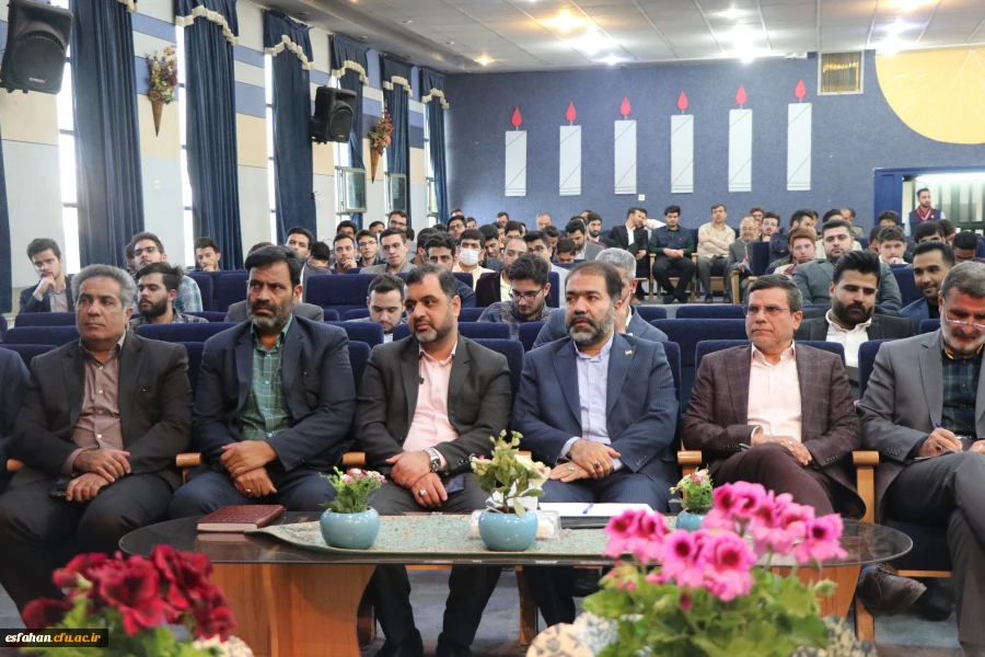 ضیافت افطار دانشجوئی با حضور استاندار استان اصفهان 2