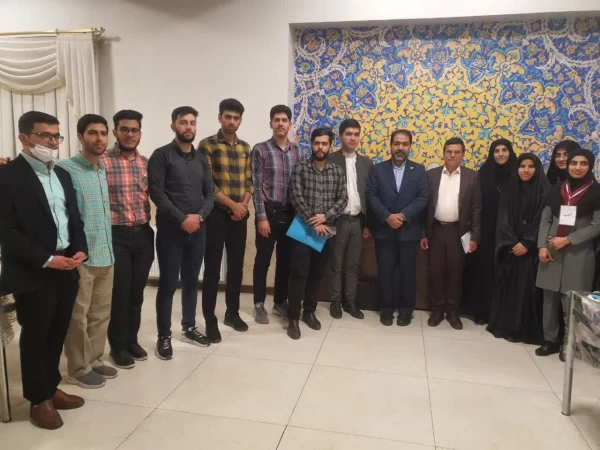 ضیافت افطار دانشجوئی با حضور استاندار استان اصفهان 7