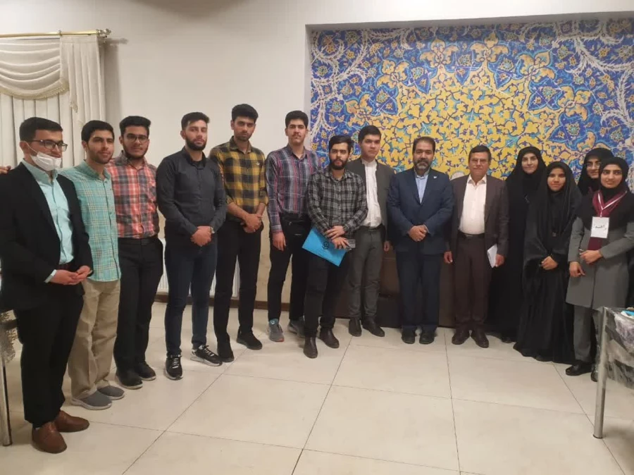 ضیافت افطار دانشجوئی با حضور استاندار استان اصفهان 7