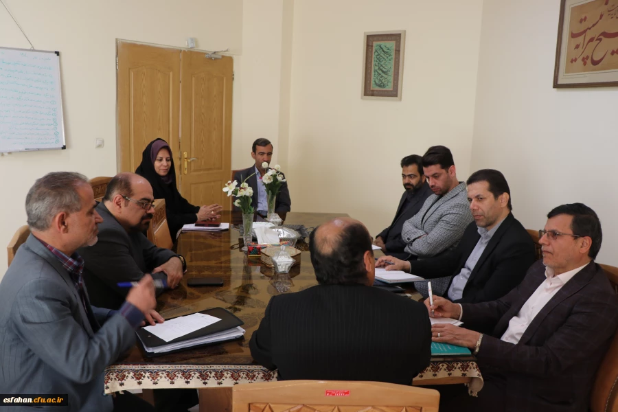 بازدید ریاست محترم دانشگاه فرهنگیان اصفهان از مرکز تحقیقات آموزش و پرورش استان اصفهان

 3