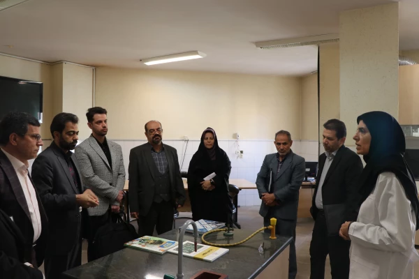 بازدید ریاست محترم دانشگاه فرهنگیان اصفهان از مرکز تحقیقات آموزش و پرورش استان اصفهان

 2