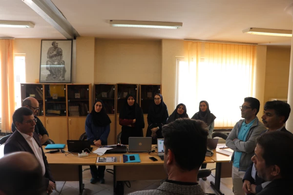 بازدید ریاست محترم دانشگاه فرهنگیان اصفهان از مرکز تحقیقات آموزش و پرورش استان اصفهان

 2