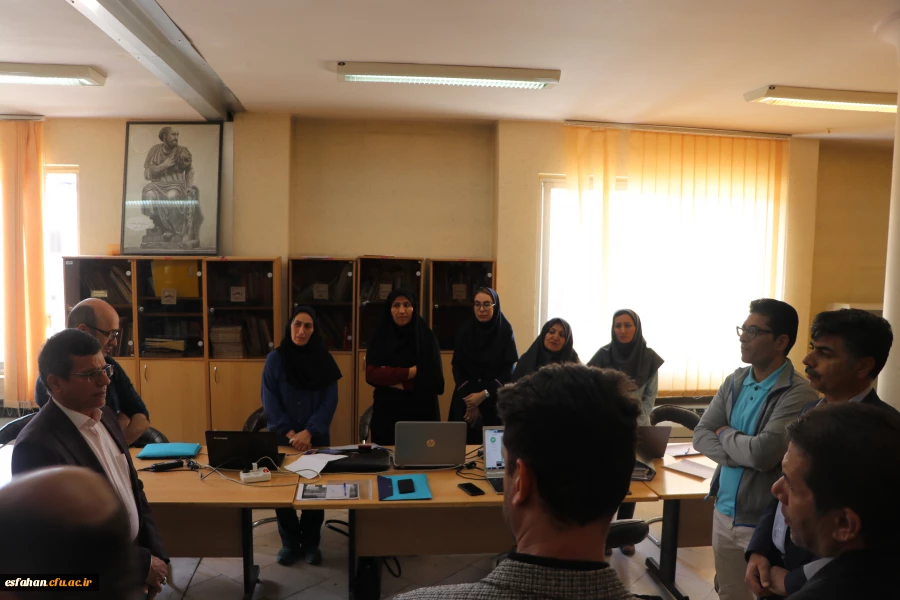 بازدید ریاست محترم دانشگاه فرهنگیان اصفهان از مرکز تحقیقات آموزش و پرورش استان اصفهان

 2