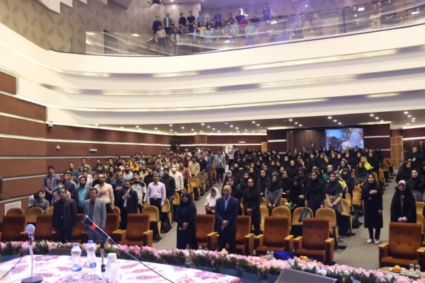 برگزاری همایش بزرگداشت سعدی شیرازی در دانشگاه اصفهان به همت  کانون شعر ادب سروش دانشگاه فرهنگیان(پردیس شهید باهنر)استان اصفهان  2