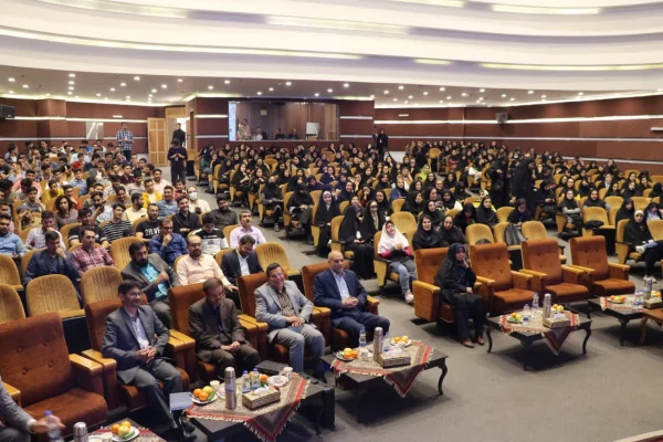 برگزاری همایش بزرگداشت سعدی شیرازی در دانشگاه اصفهان به همت  کانون شعر ادب سروش دانشگاه فرهنگیان(پردیس شهید باهنر)استان اصفهان  2