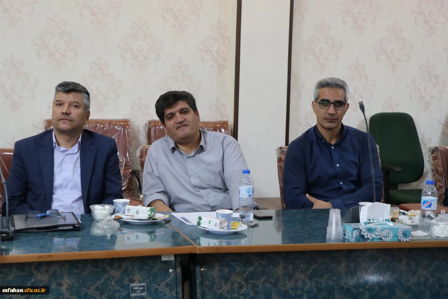 برگزاری جلسه شورای پردیس شهید باهنر 7