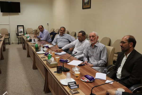 نشست مدیر ان دانشگاه فرهنگیان استان با مسئولین موسسه علمی مطالعاتی جنگ نرم سپاهان 5